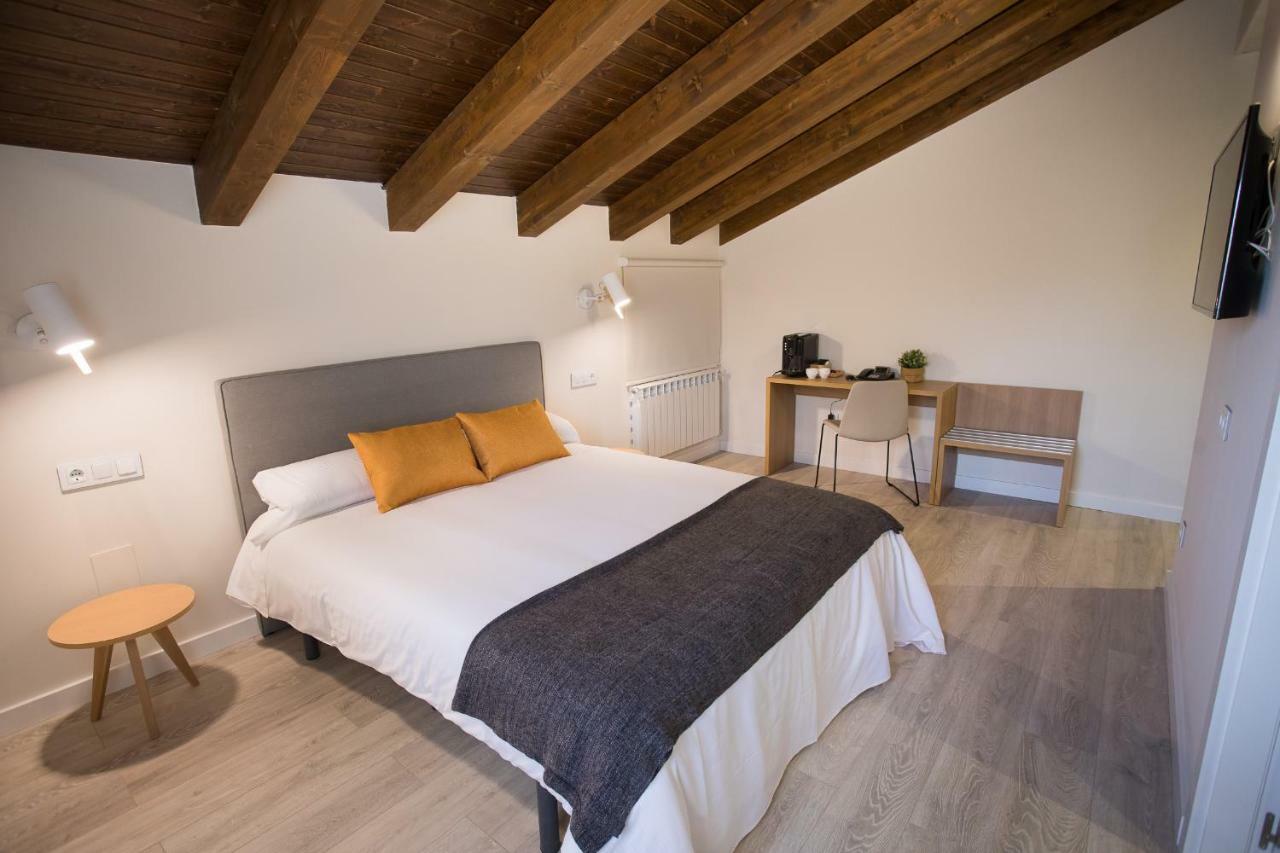 Villa Lucerna Sports & Hotel Resort Vigo de Sanabria Ngoại thất bức ảnh
