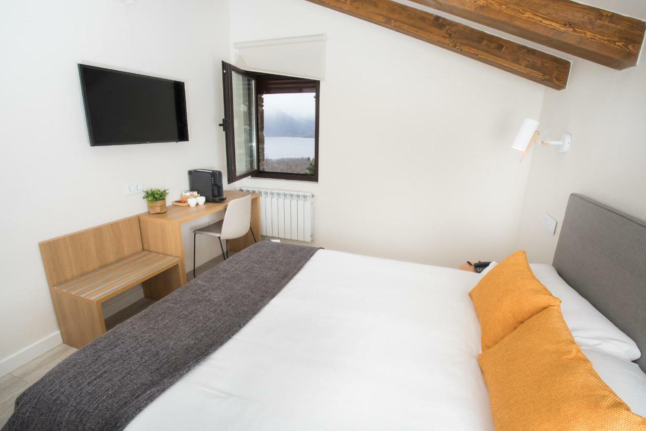 Villa Lucerna Sports & Hotel Resort Vigo de Sanabria Ngoại thất bức ảnh
