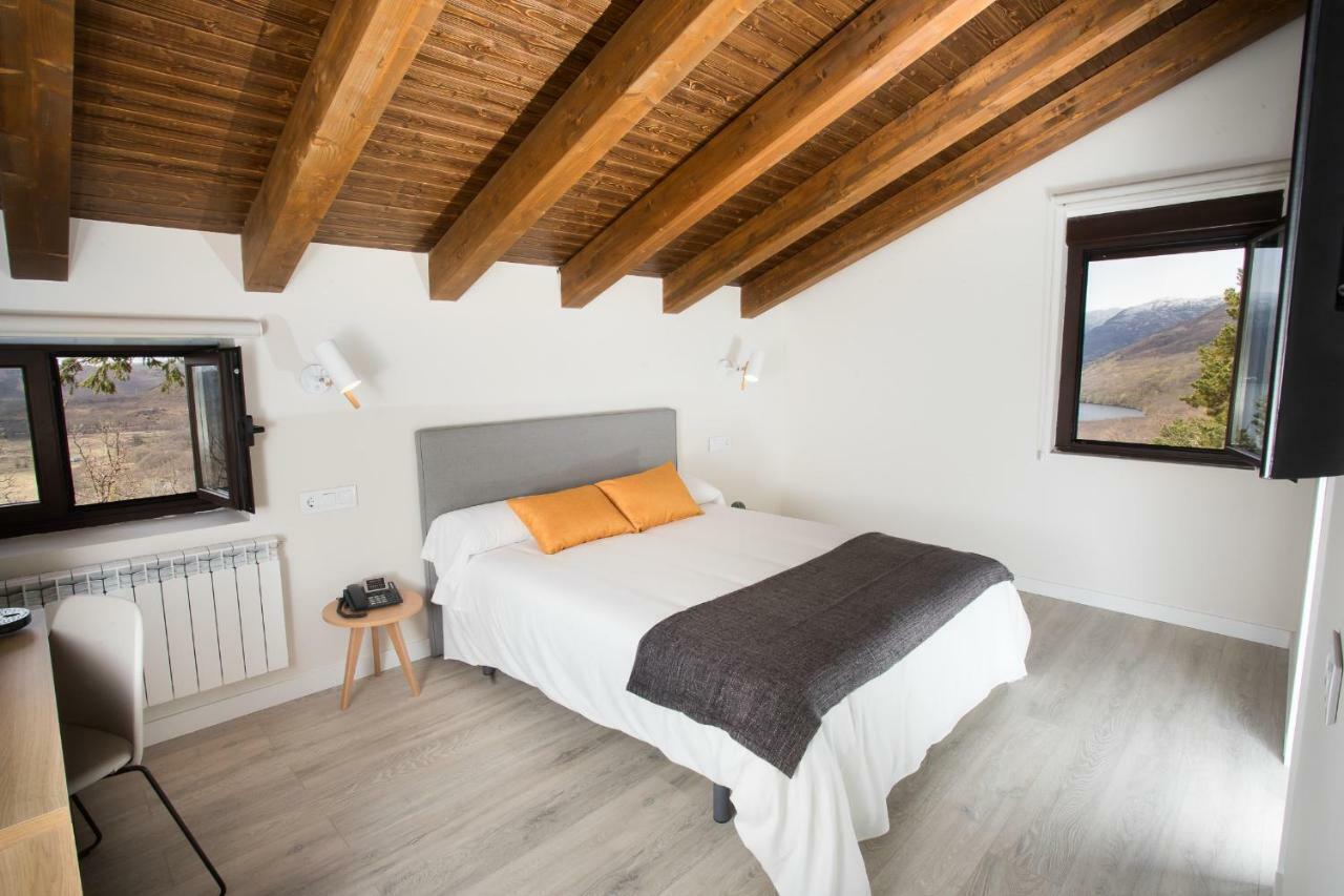 Villa Lucerna Sports & Hotel Resort Vigo de Sanabria Ngoại thất bức ảnh
