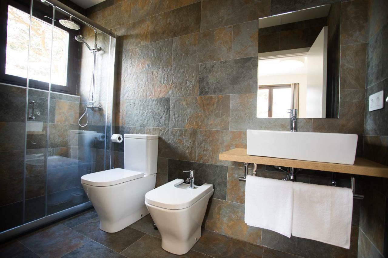 Villa Lucerna Sports & Hotel Resort Vigo de Sanabria Ngoại thất bức ảnh