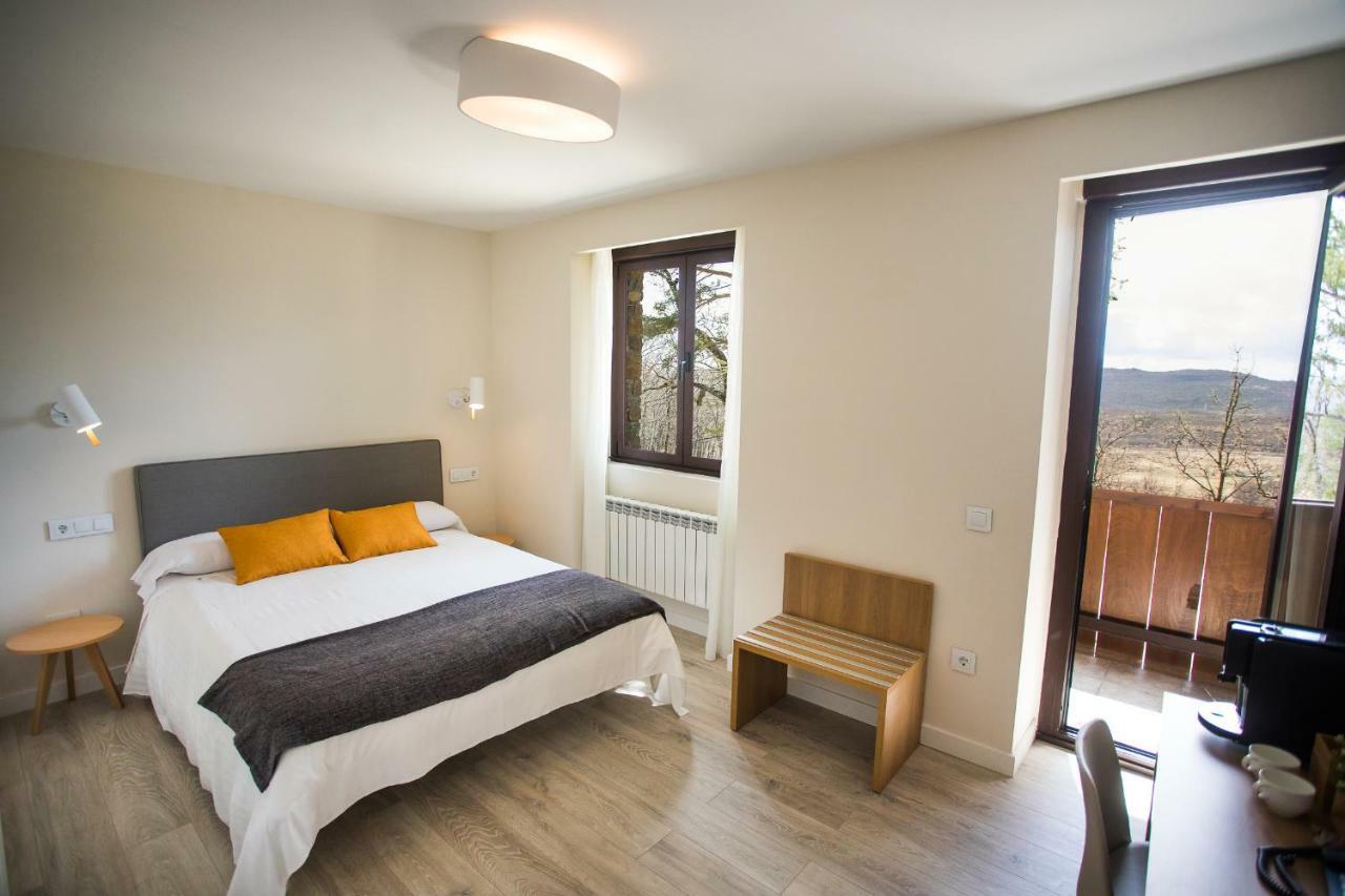 Villa Lucerna Sports & Hotel Resort Vigo de Sanabria Ngoại thất bức ảnh